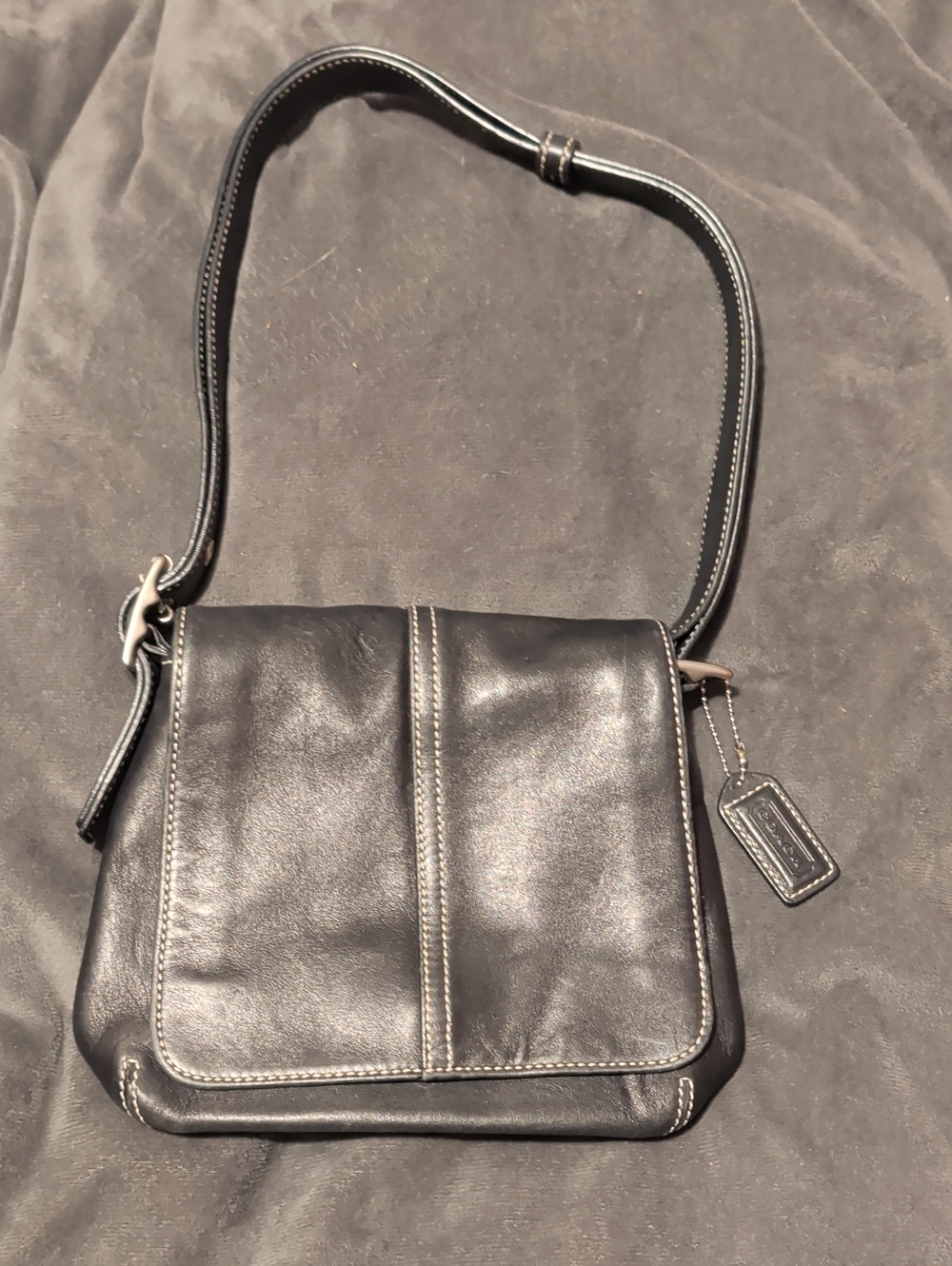 Leather Crossbody Shoulder Bag in Black